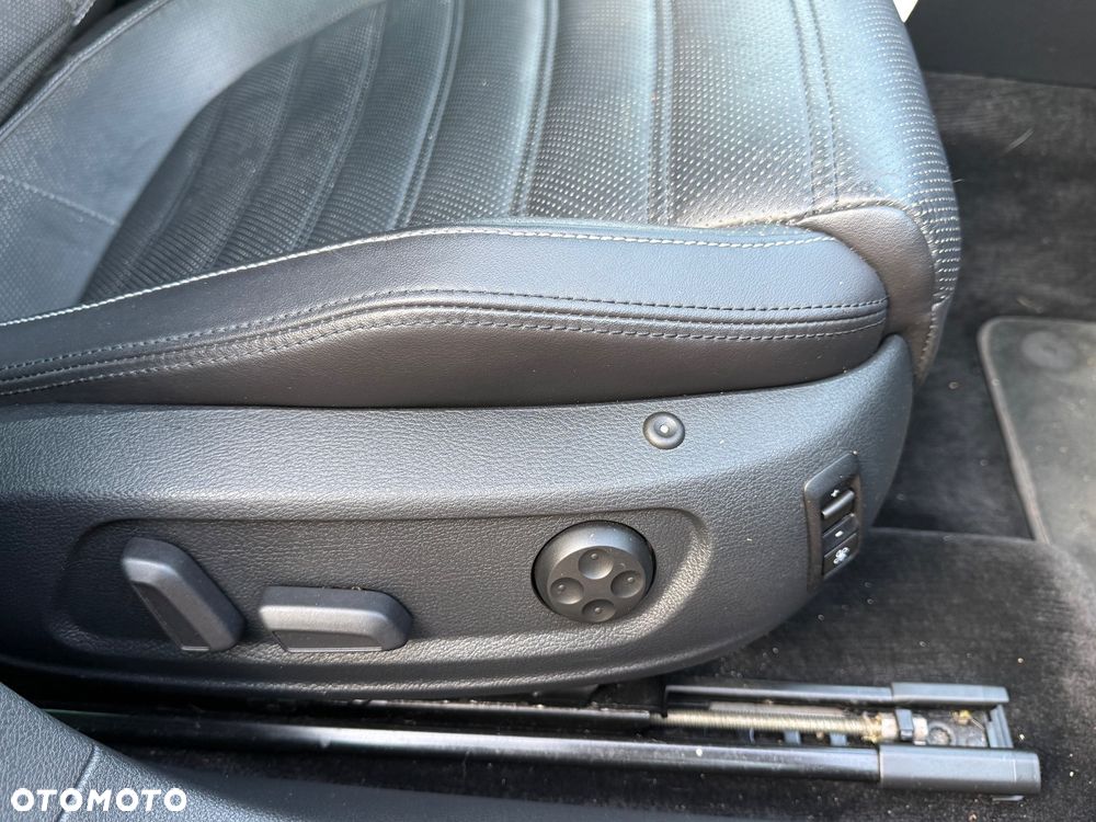 Volkswagen CC 2.0 TDI BlueMotion Technology DSG - 20