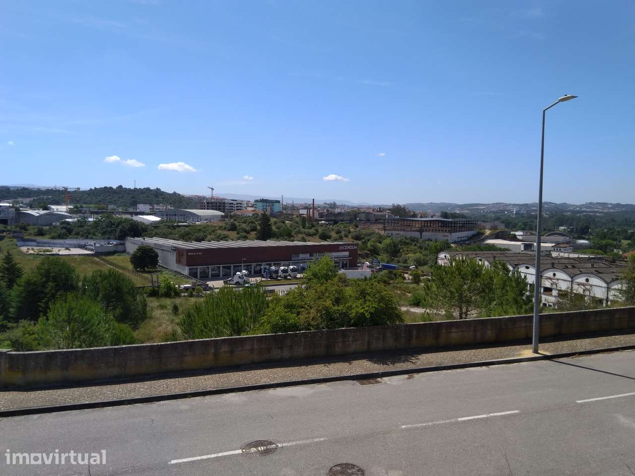 Terreno urbano de 420m² em Coimbra - Grande imagem: 5/7