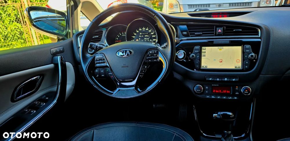Kia Ceed 1.6 CRDi SCR L Business Line Plus DCT - 29