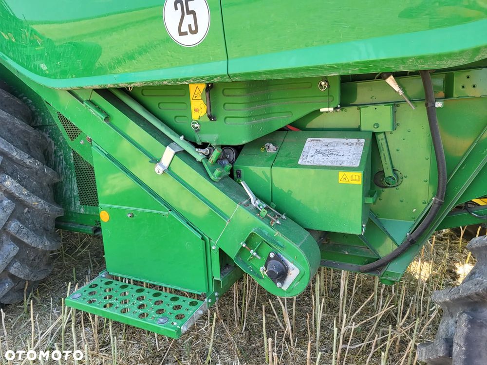 John Deere T670i - 13