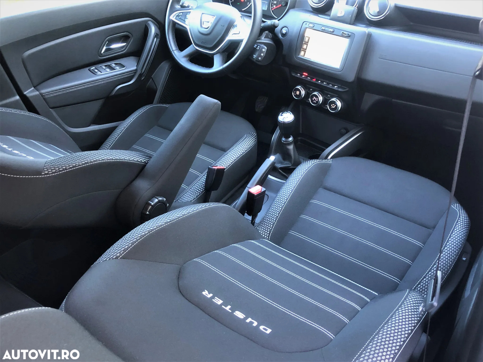 Dacia Duster 1.5 Blue dCi 4WD Prestige jante 17" - 8