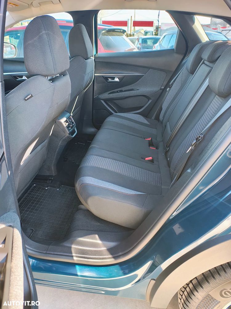 Peugeot 3008 PureTech 130 Stop & Start GPF Active Business-Paket - 7