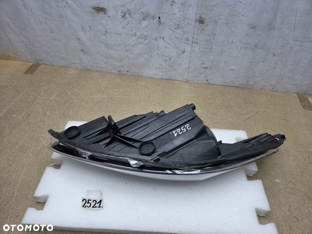 Ford Fiesta mk7 lift 12-17r C1BB13W029AG lampa prawy prawa przód przednia - 7