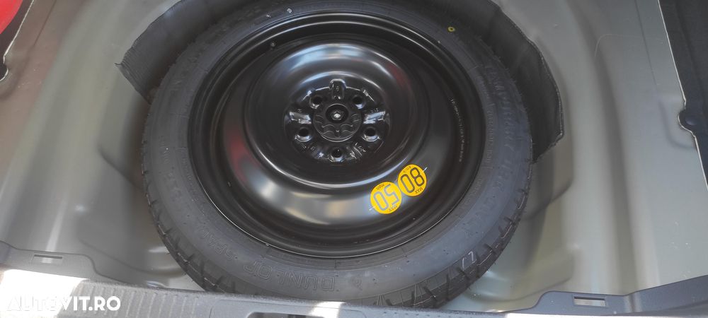 Toyota Camry 2.5 Exclusive - 28