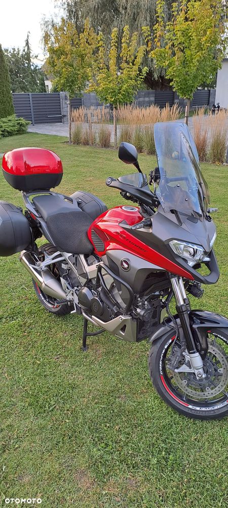 Honda VFR - 4