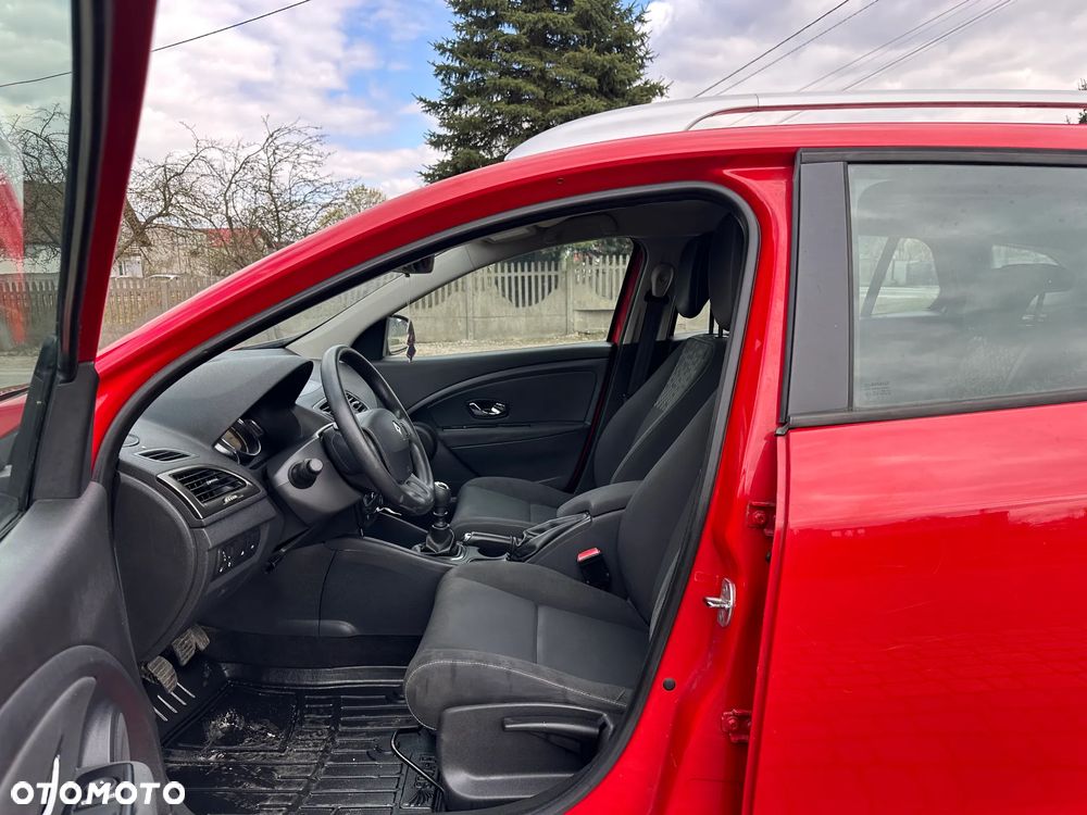Renault Megane 1.5 dCi Zen - 5