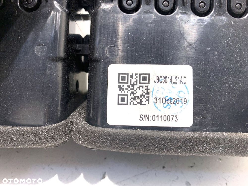 KRATKA NAWIEWU PRZÓD  JAGUAR E-PACE (X540) 2017 - 2022 2.0 D180 AWD 132 kW [179 KM] olej napędowy - 4