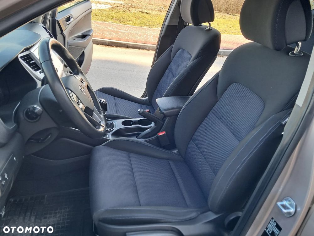 Hyundai Tucson 1.6 GDI BlueDrive Comfort 2WD - 19