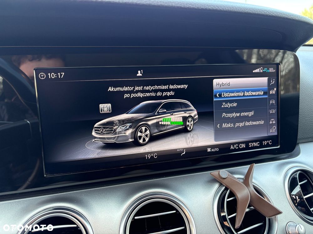 Mercedes-Benz Klasa E 300 de 9G-TRONIC Exclusive - 26