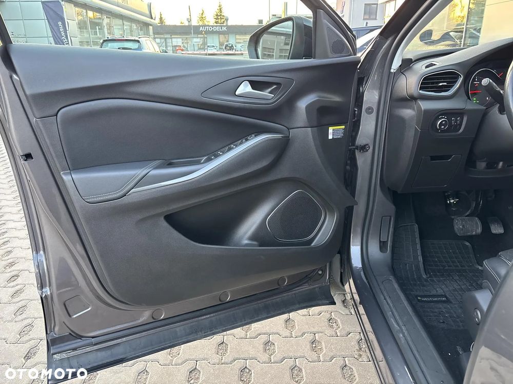 Opel Grandland X 1.2 T GPF Design Line S&S - 10