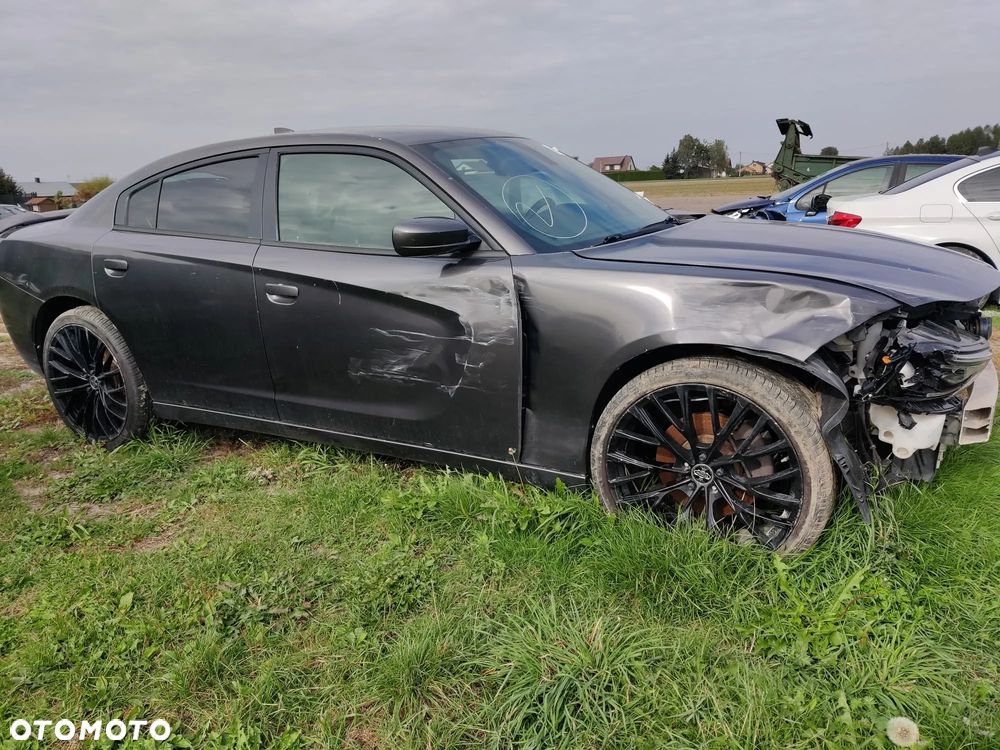 Dodge Charger 3.6 SXT AWD - 5