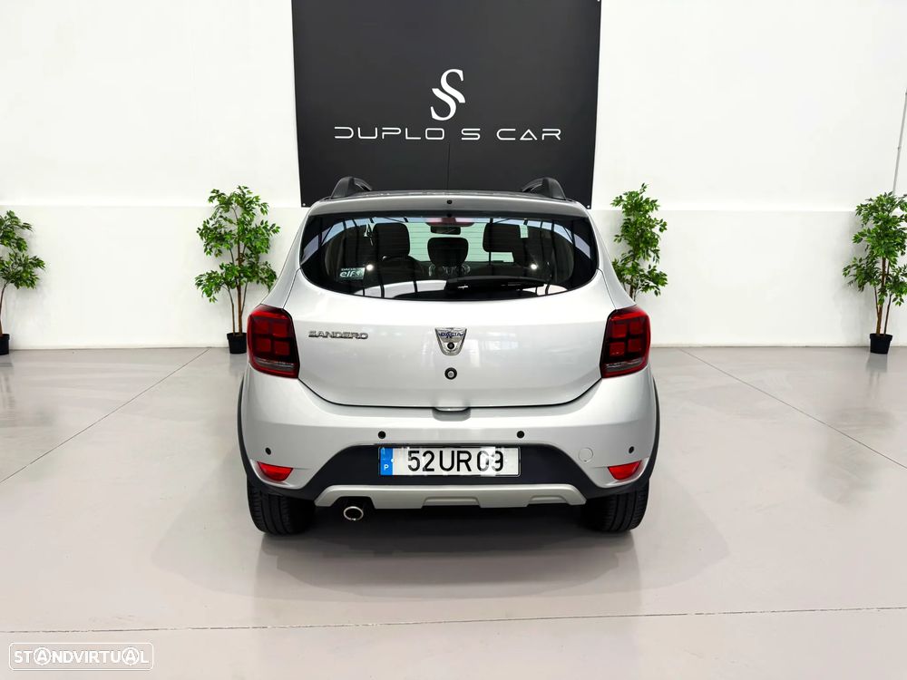 Dacia Sandero 1.5 dCi Stepway - 10