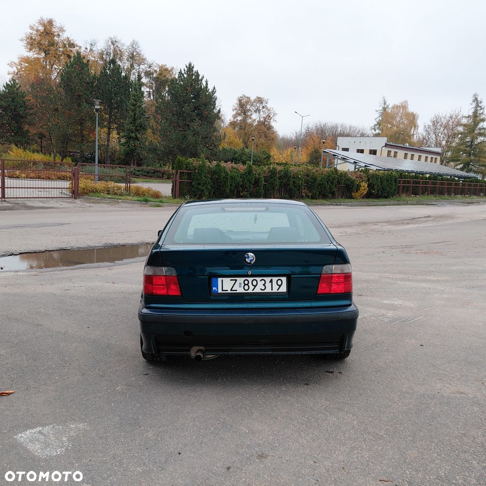 BMW E36 1997 photo 4