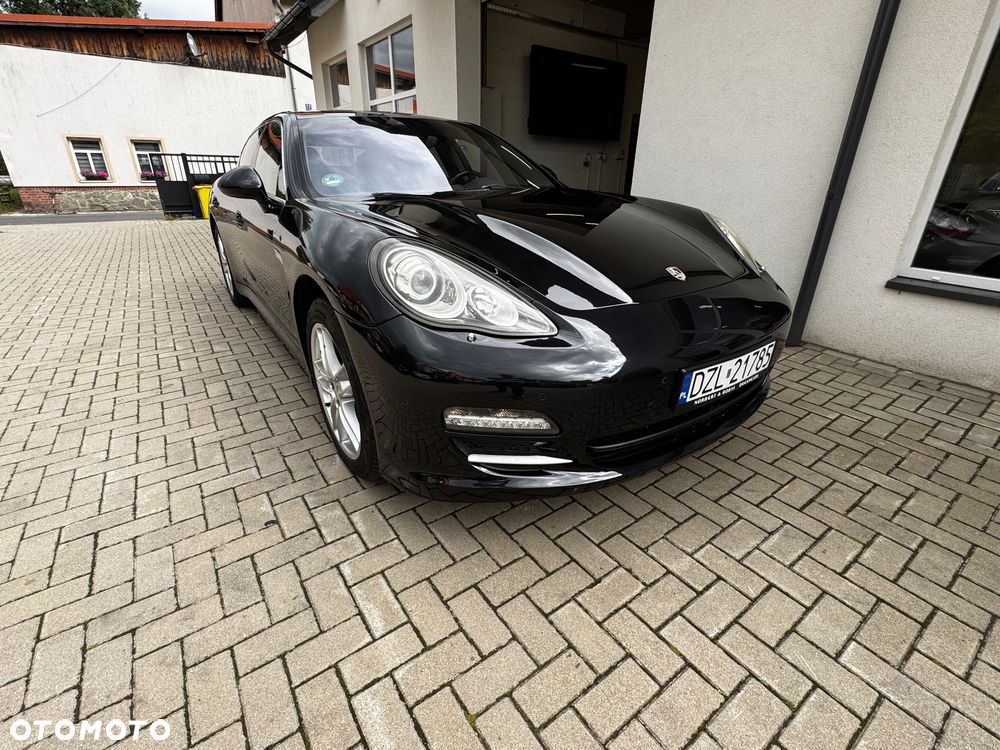 Porsche Panamera 4S - 9