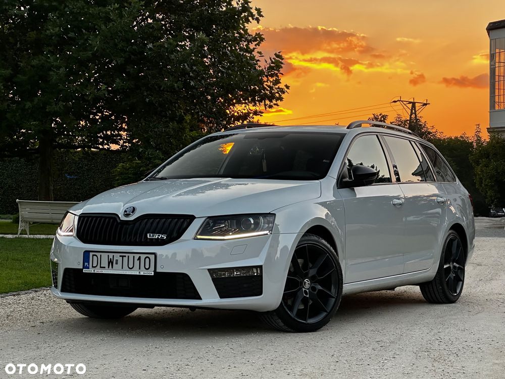 Skoda Octavia 2.0 TDI RS Challenge DSG - 1