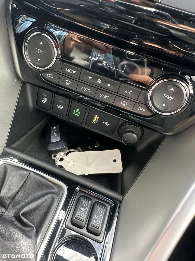 Mitsubishi Eclipse Cross 1.5 T GPF Invite Plus - 20