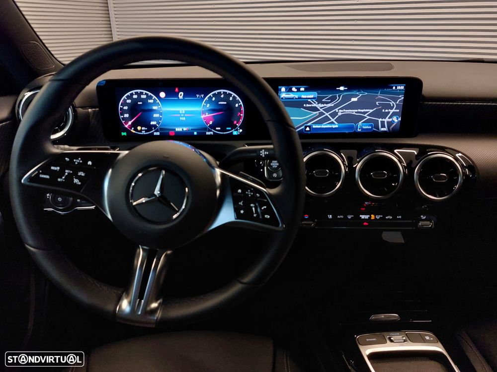 Mercedes-Benz A 200 Standard - 15