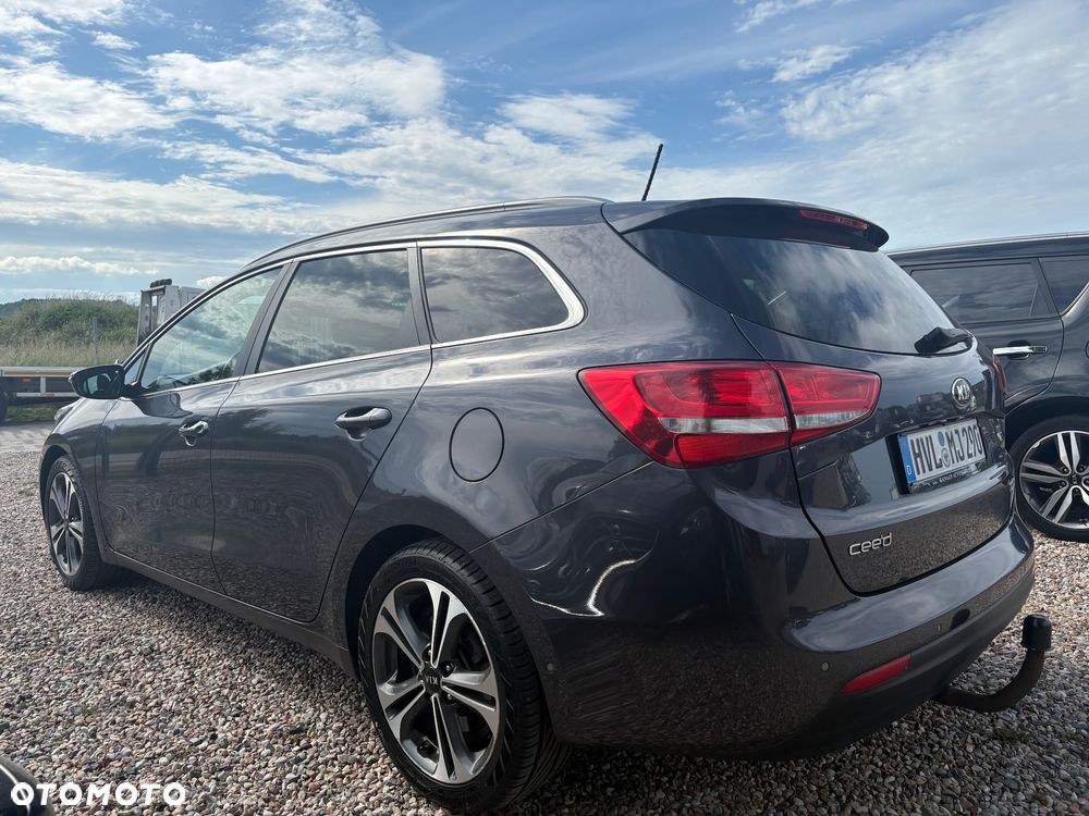 Kia Ceed 1.6 CRDi 136 DCT ISG Platinum Edition - 22