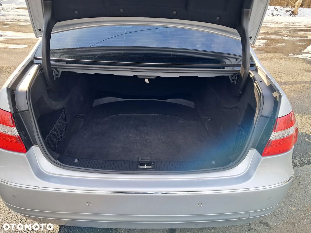 Mercedes-Benz Klasa E 200 CDI Avantgarde - 26