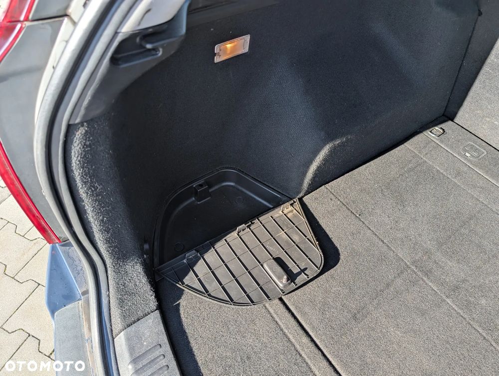 Kia Ceed Cee'd 1.4 L - 24