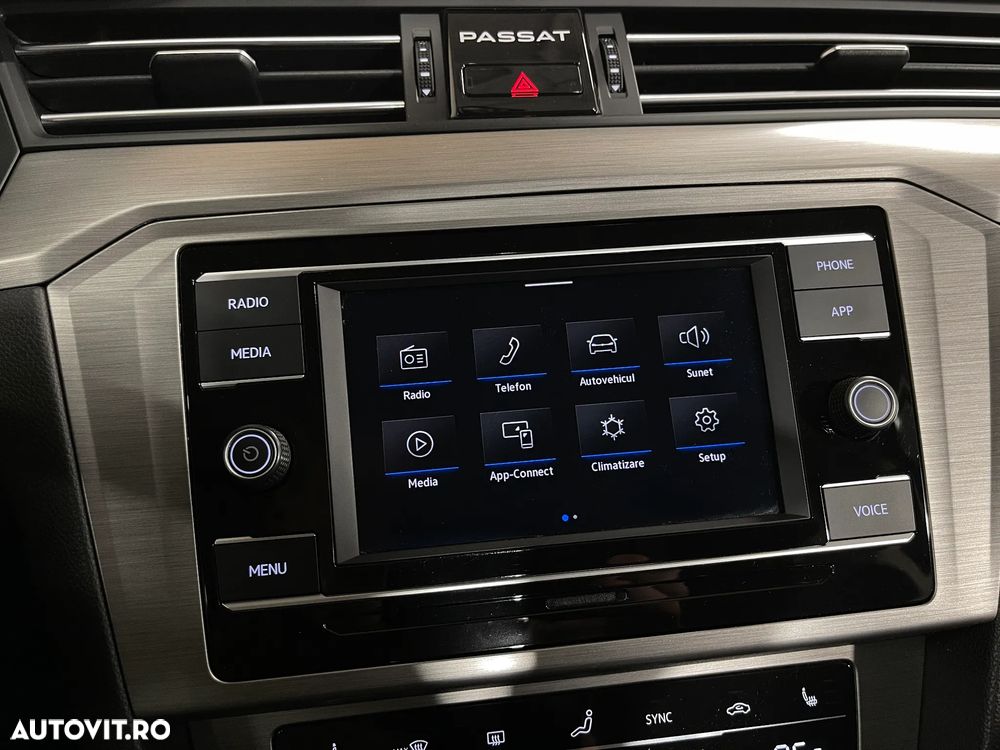 Volkswagen Passat 1.5 TSI ACT Advance - 19