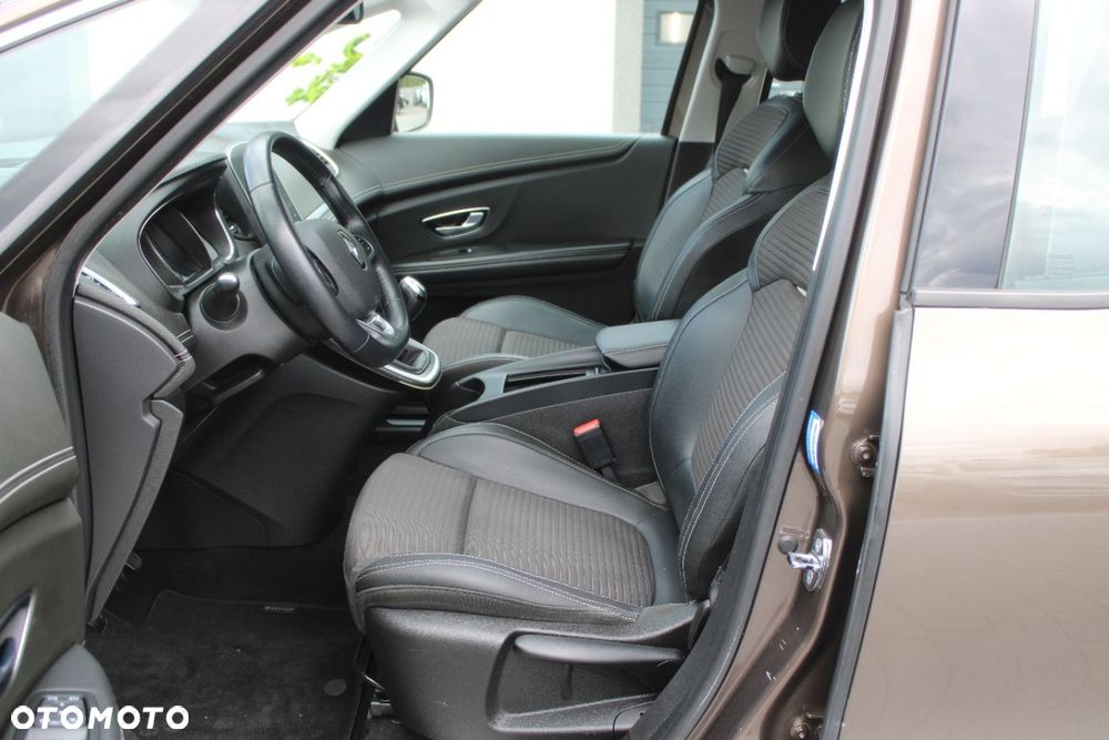 Renault Scenic - 21