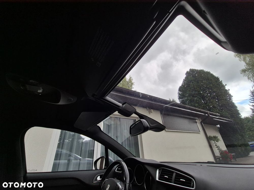 Citroën DS4 1.6 e-HDi SoChic MCP - 22