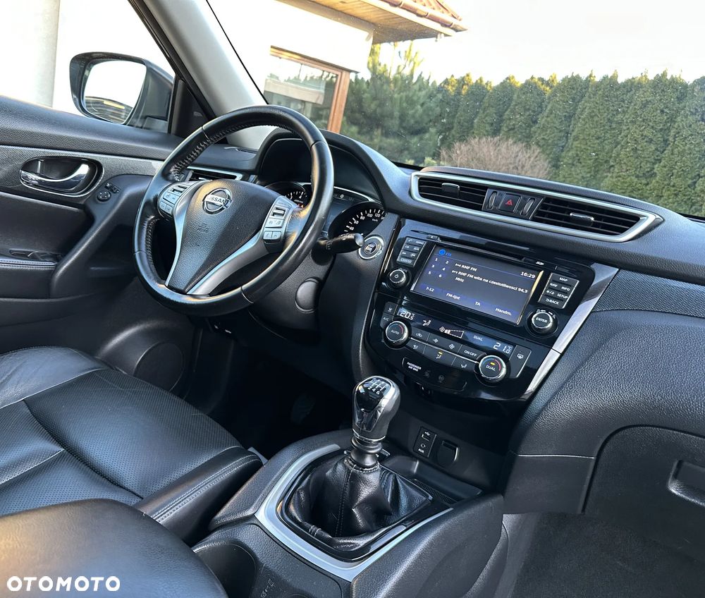 Nissan X-Trail 1.6 DIG-T Tekna - 25