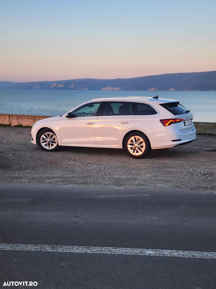 Skoda Octavia 2.0 TDI STYLE DSG - 1