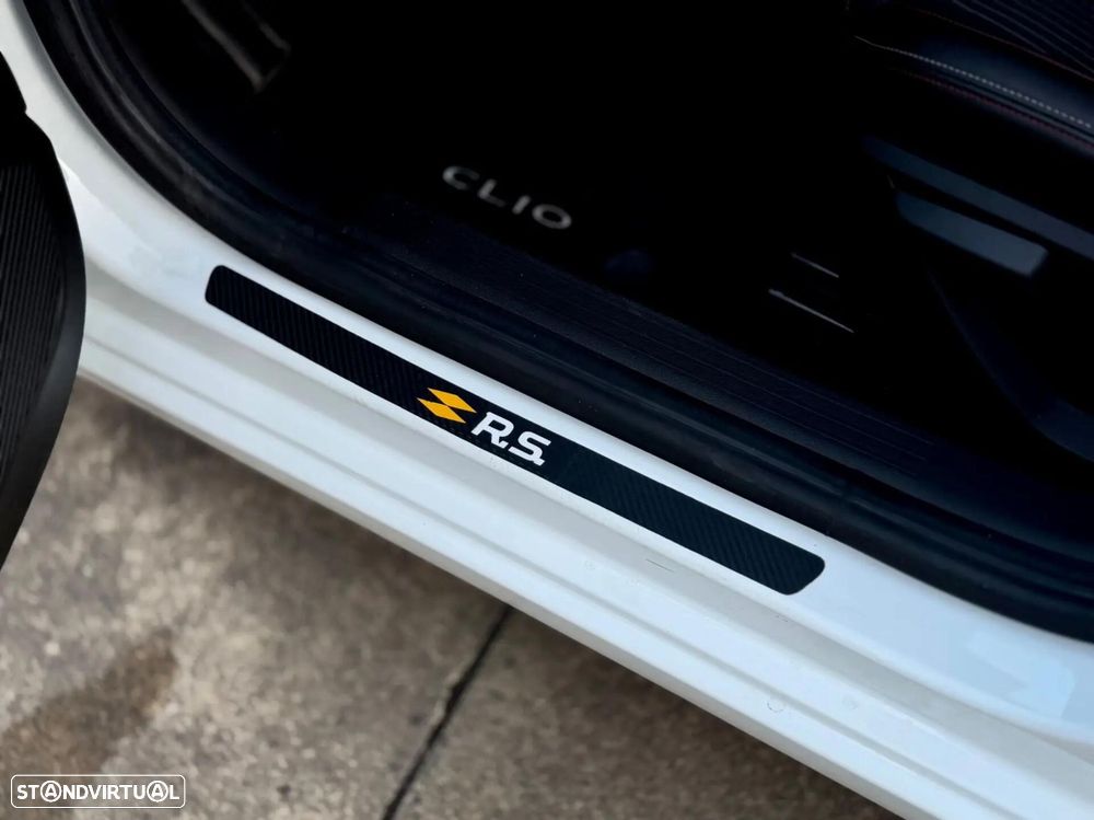 Renault Clio - 16