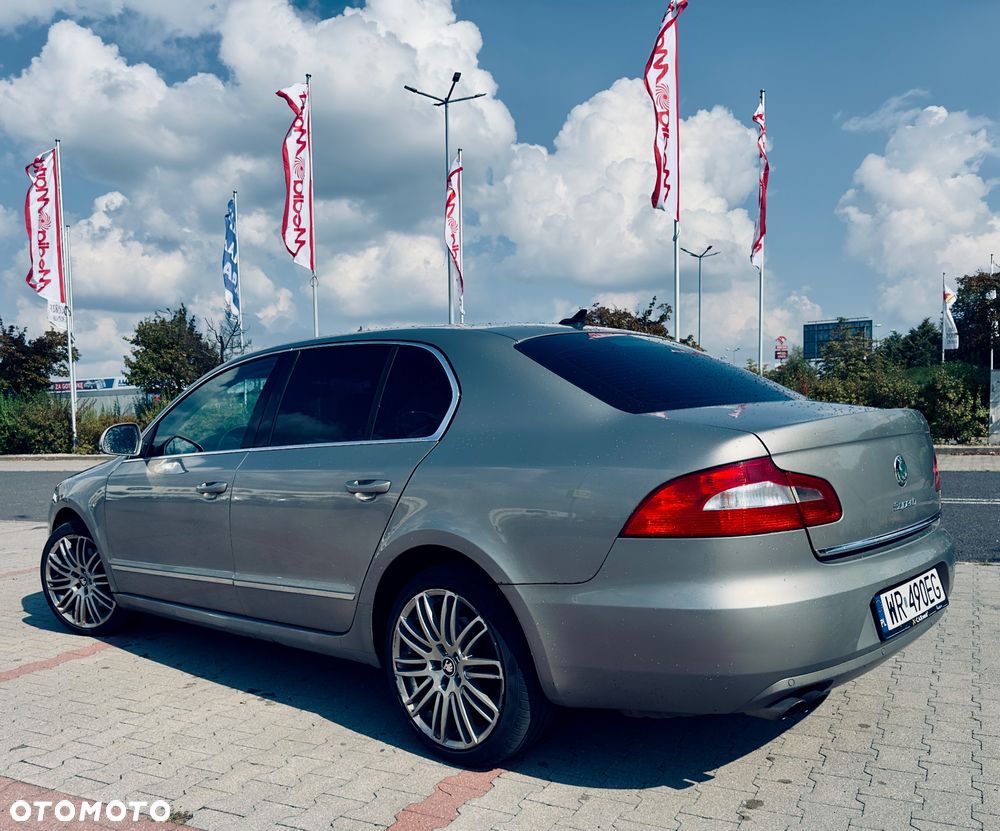 Skoda Superb 2.0 TDI DSG Elegance - 6