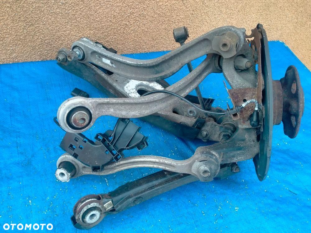 Mercedes W213 E Klasa Zwrotnica Wahacz Zawieszenie Tył Lewy Lewe 2017r - 3