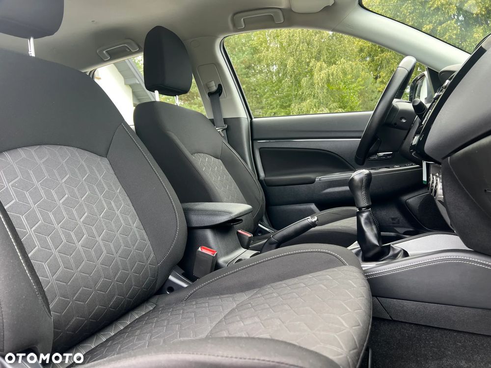 Mitsubishi ASX 2.0 2WD Intro Edition+ - 36