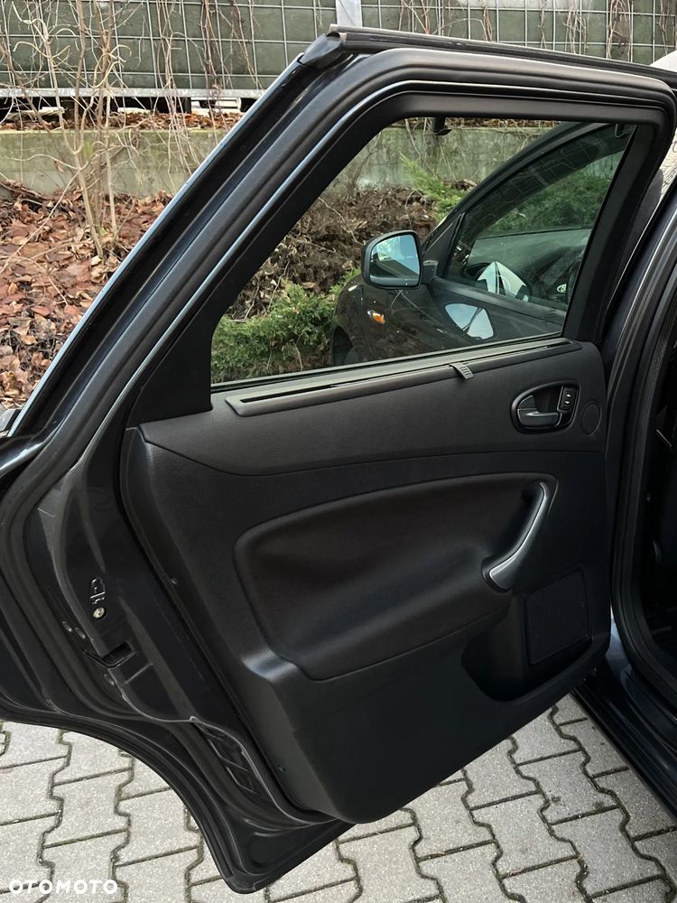 Ford Mondeo 2.0 Gold X - 15