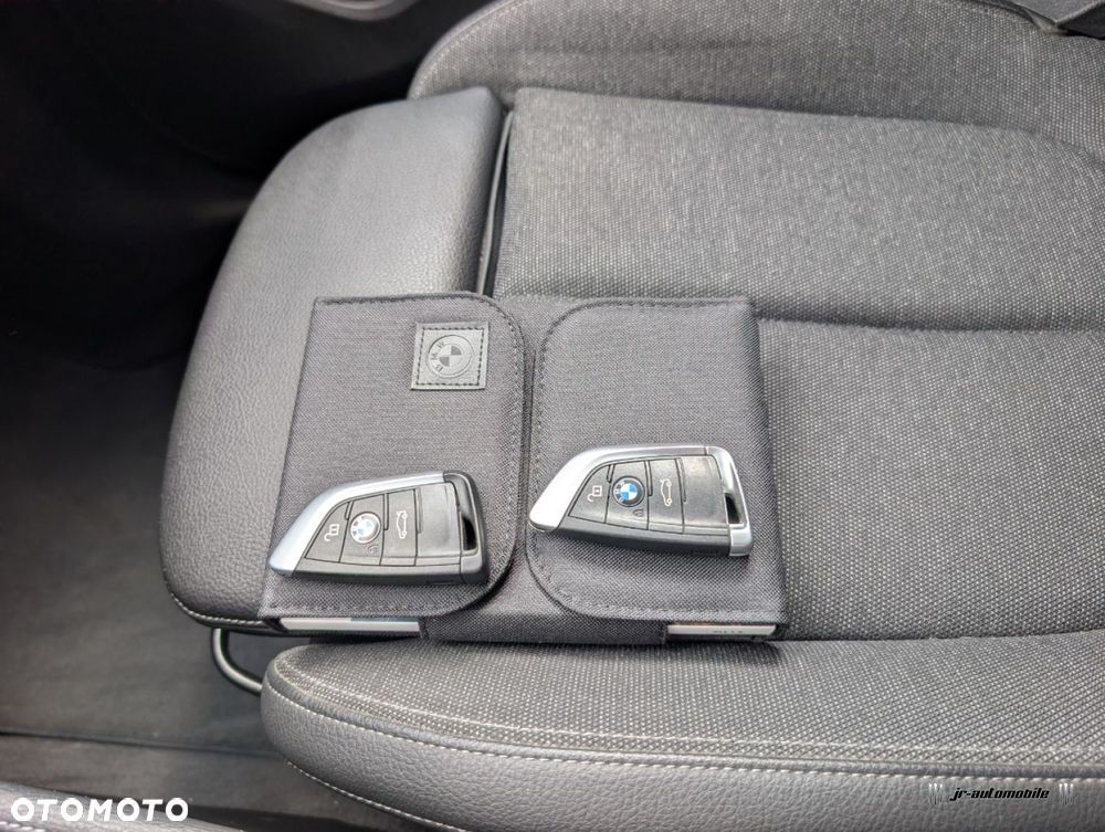 BMW X1 - 15