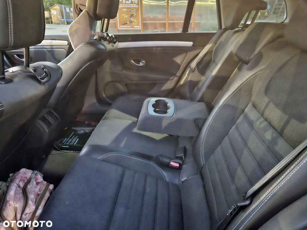 Renault Laguna 1.5 dCi Authentique - 8