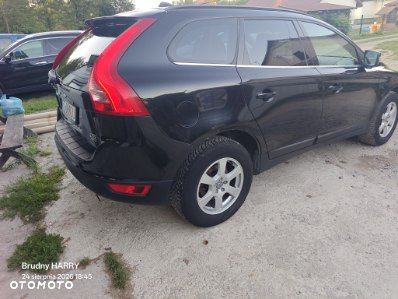 Volvo XC 60 D5 AWD Momentum - 6