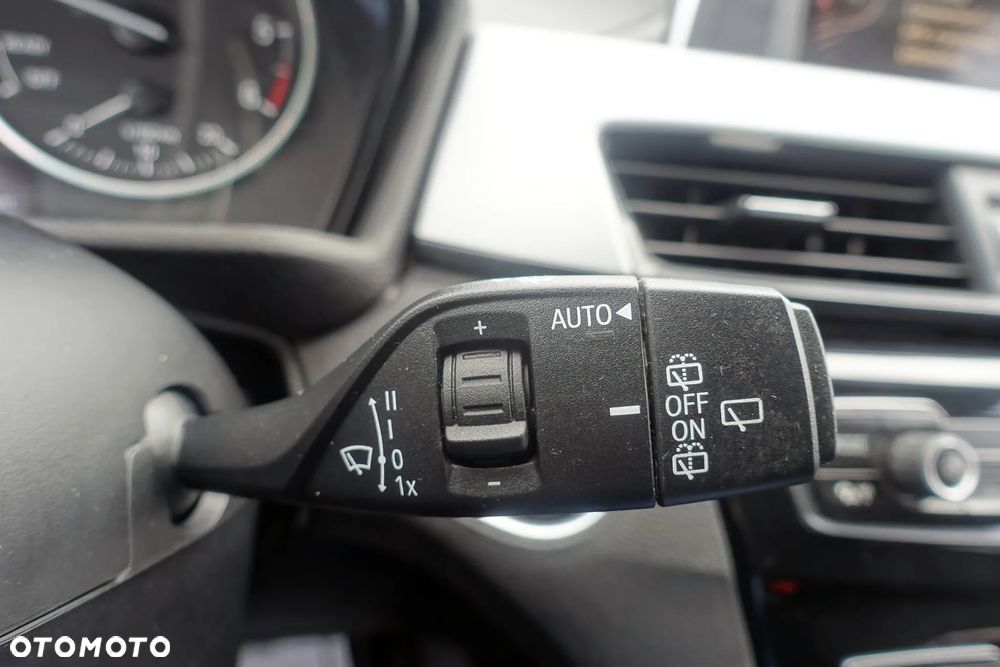 BMW X1 xDrive18d - 28