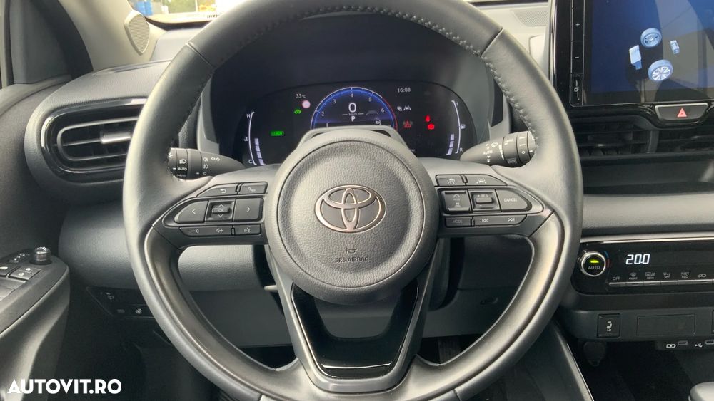 Toyota Yaris 1.5 VVT-i HSD Dynamic - 16