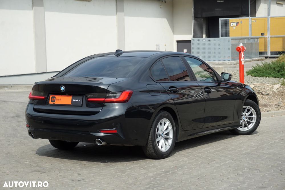 BMW Seria 3 318d Aut. Luxury Line - 2