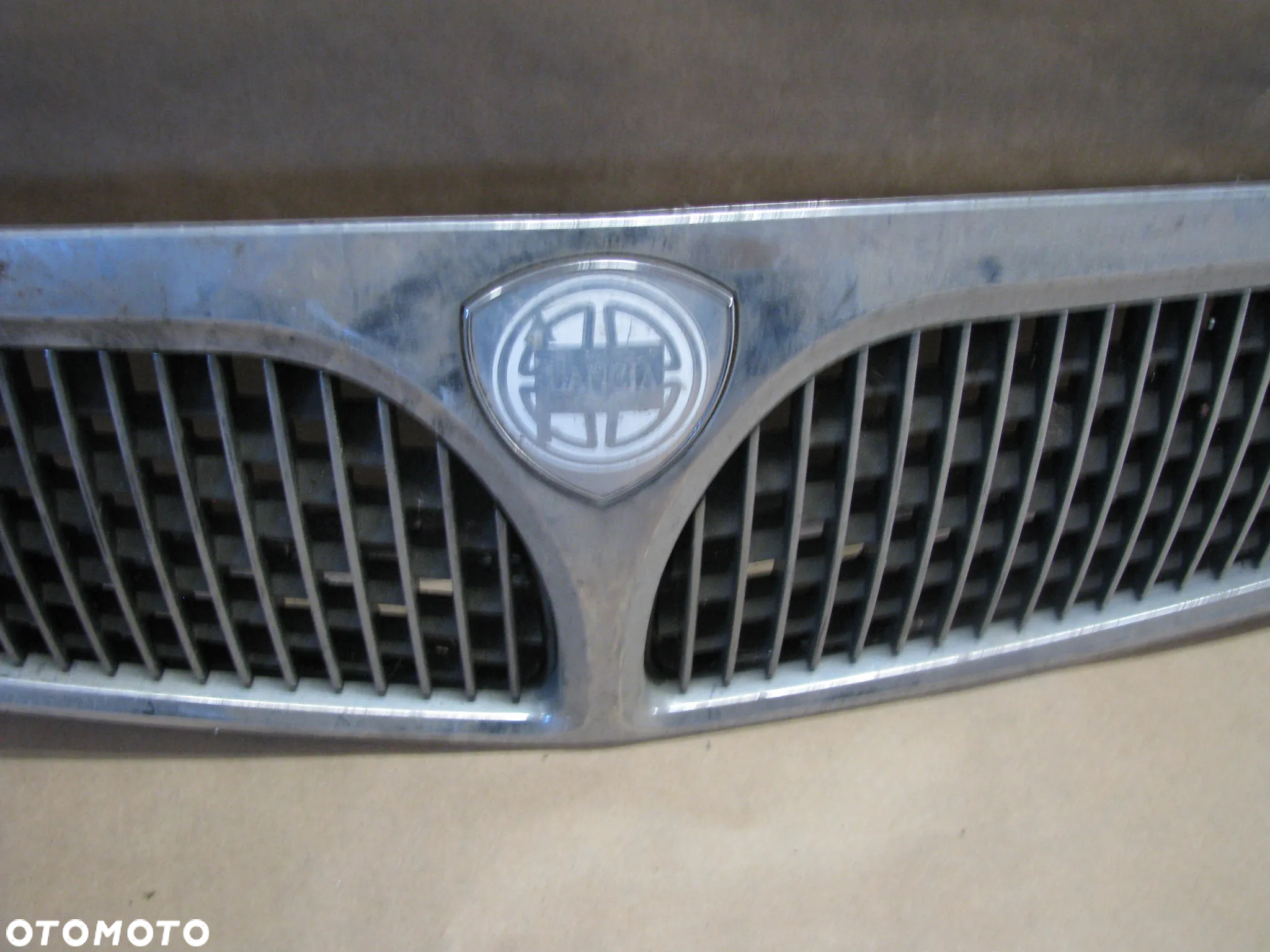 ATRAPA  GRILL LANCIA LYBRA 46557286 - 3