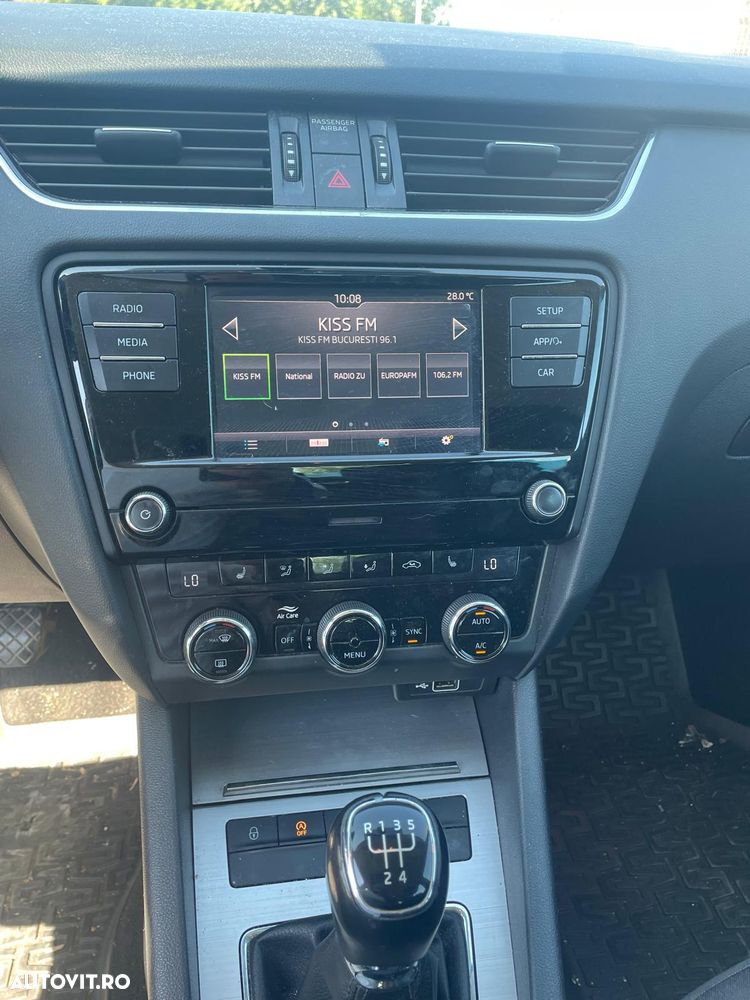 Skoda Octavia 1.6 TDI Ambition - 6