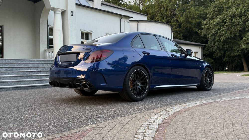 Mercedes-Benz Klasa C 63 S AMG 9G - 17