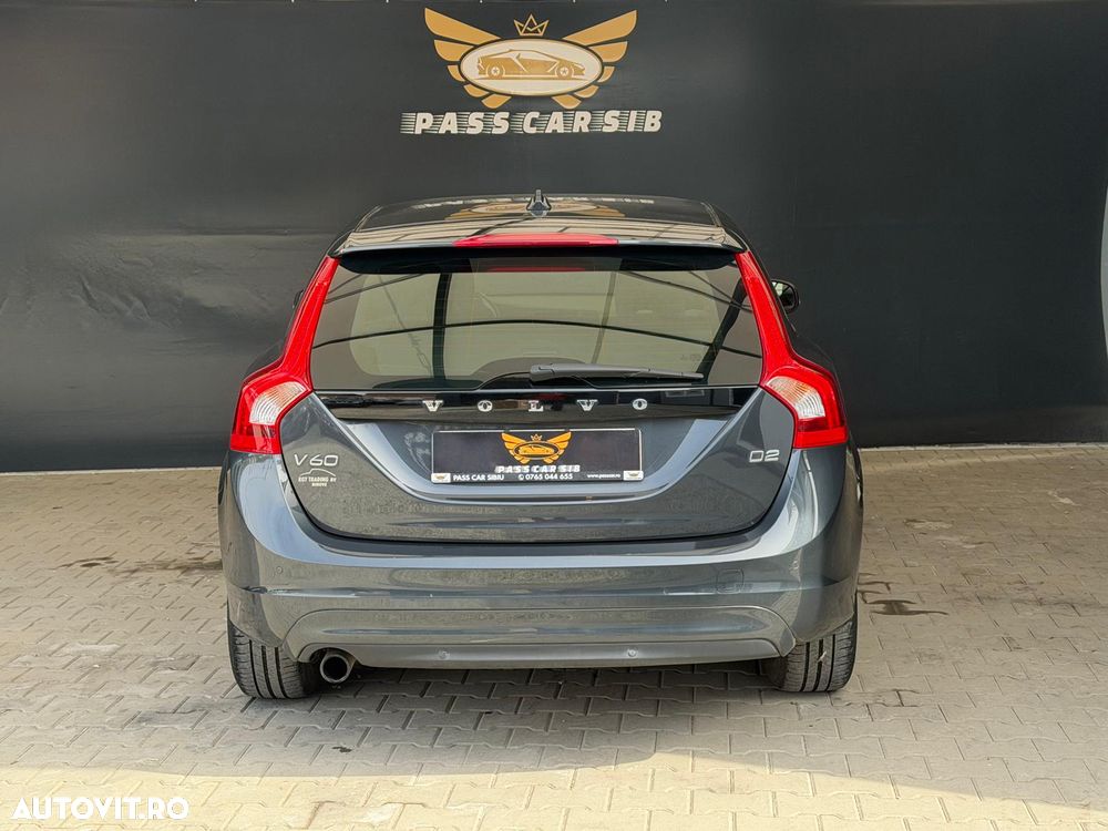 Volvo V60 D2 DRIVe Kinetic - 9