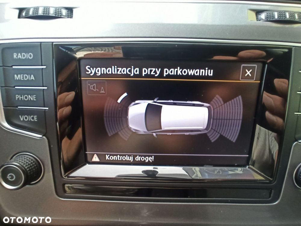 Volkswagen Golf - 16