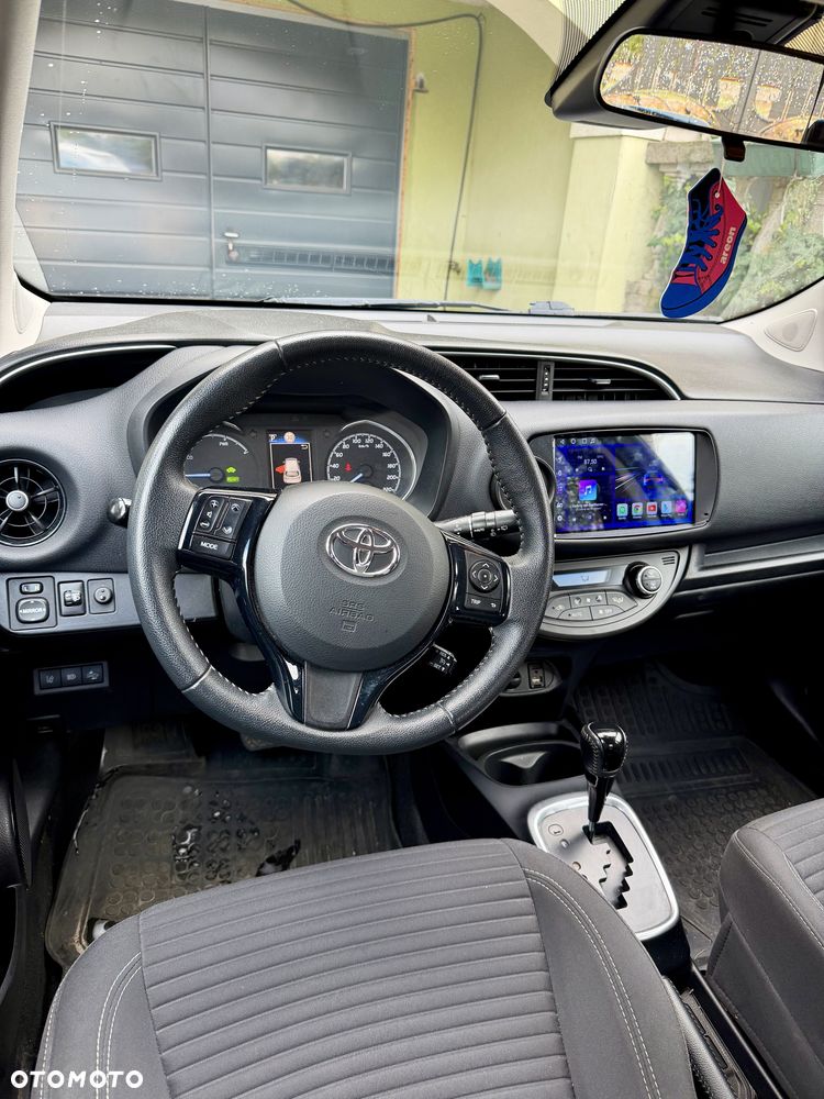 Toyota Yaris - 5