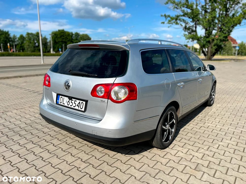 Volkswagen Passat 1.9 TDI Comfortline - 6