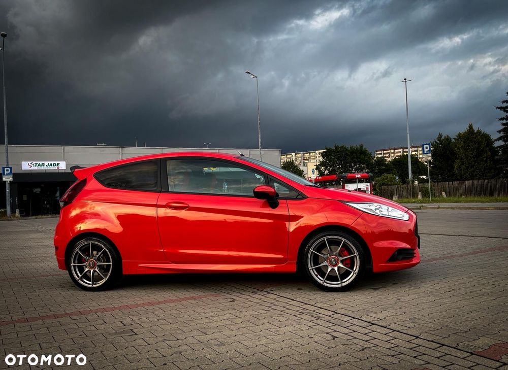 Ford Fiesta 1.6 EcoBoost ST - 1