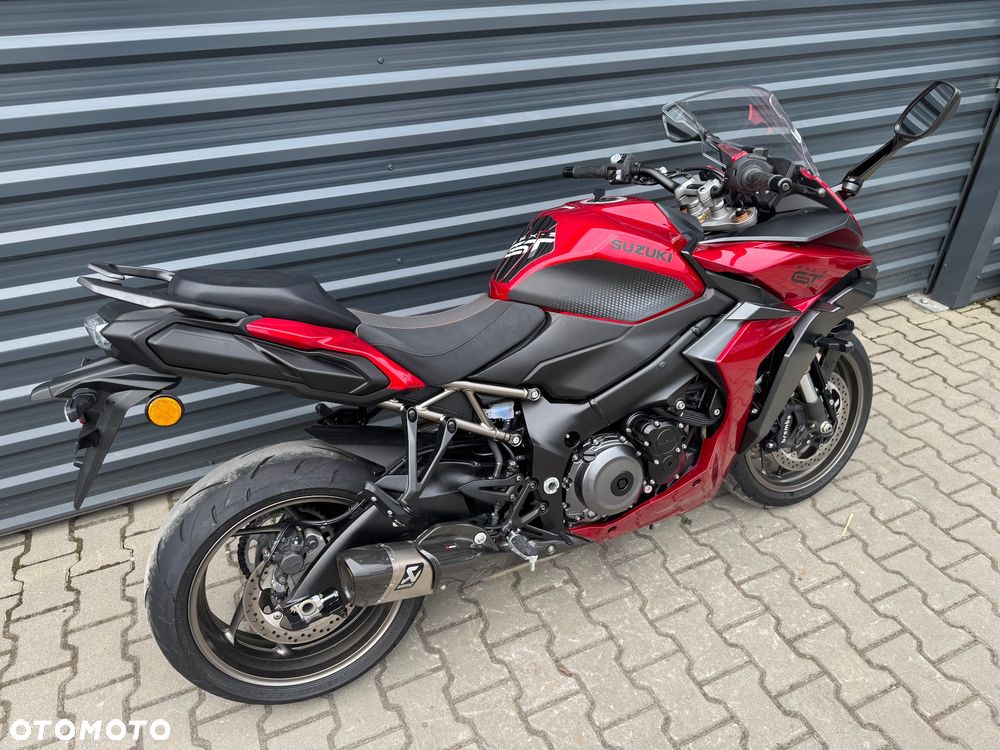 Suzuki GSX - 5