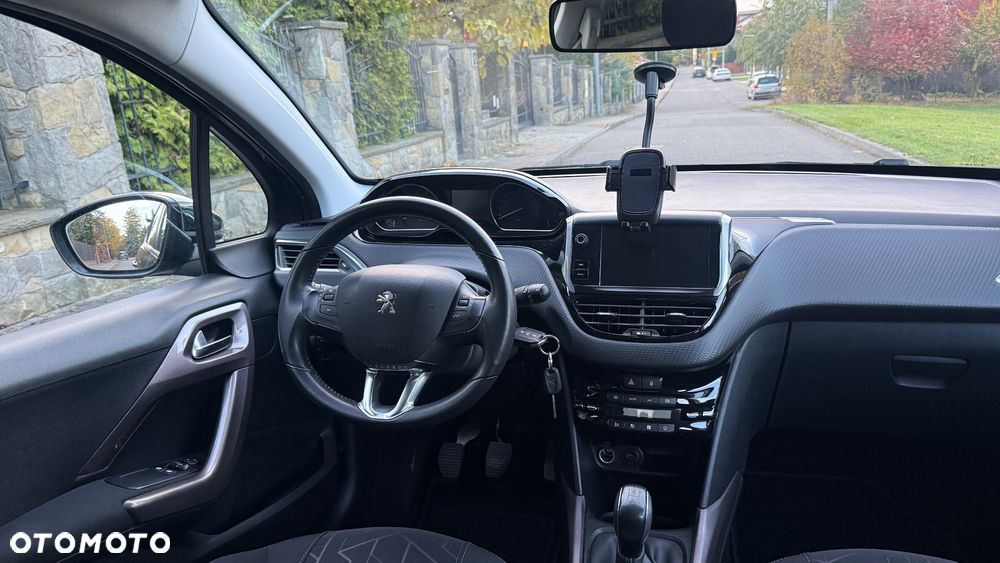 Peugeot 2008 1.2 Pure Tech Active S&S - 27